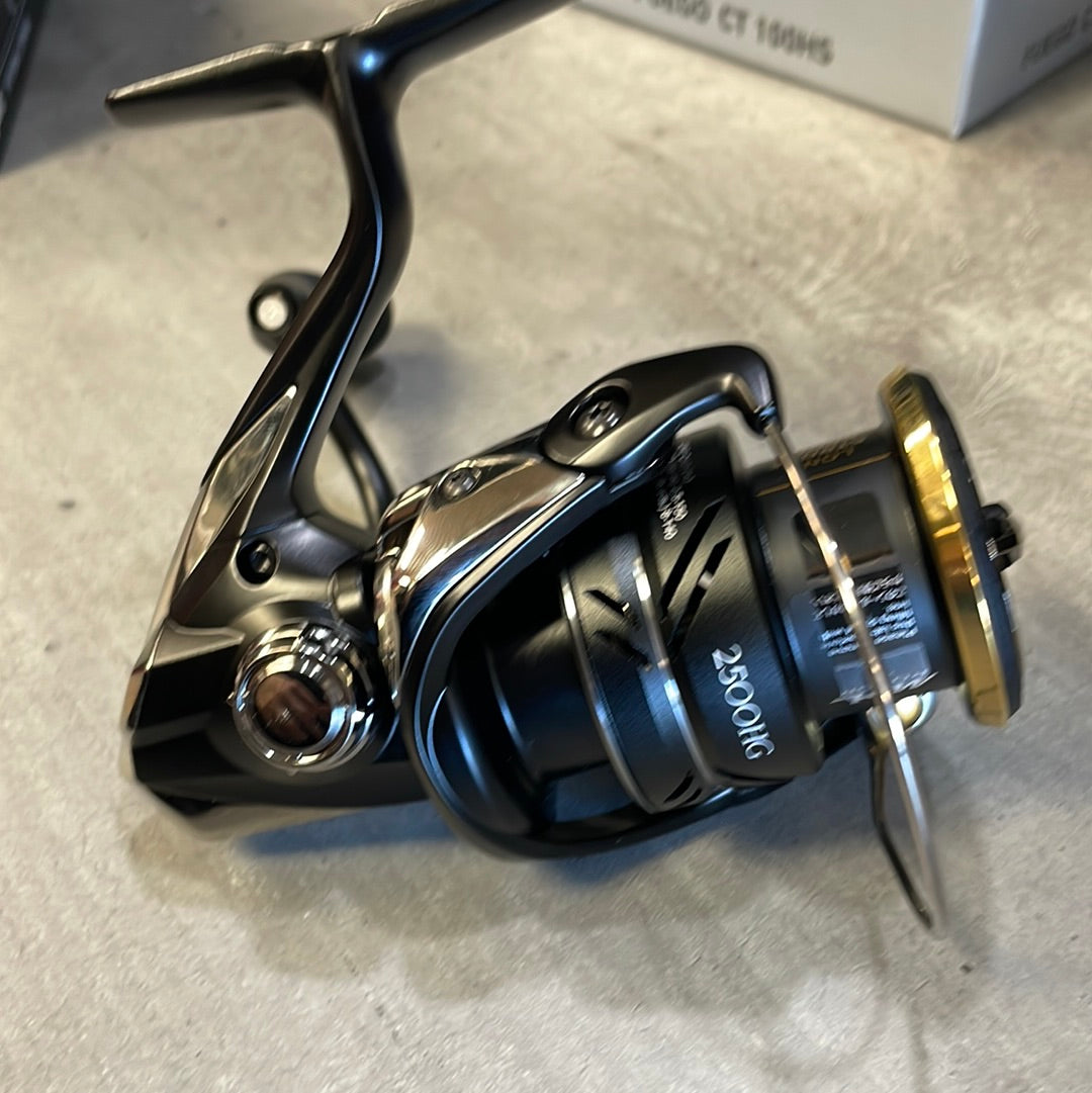 Shimano Sustain