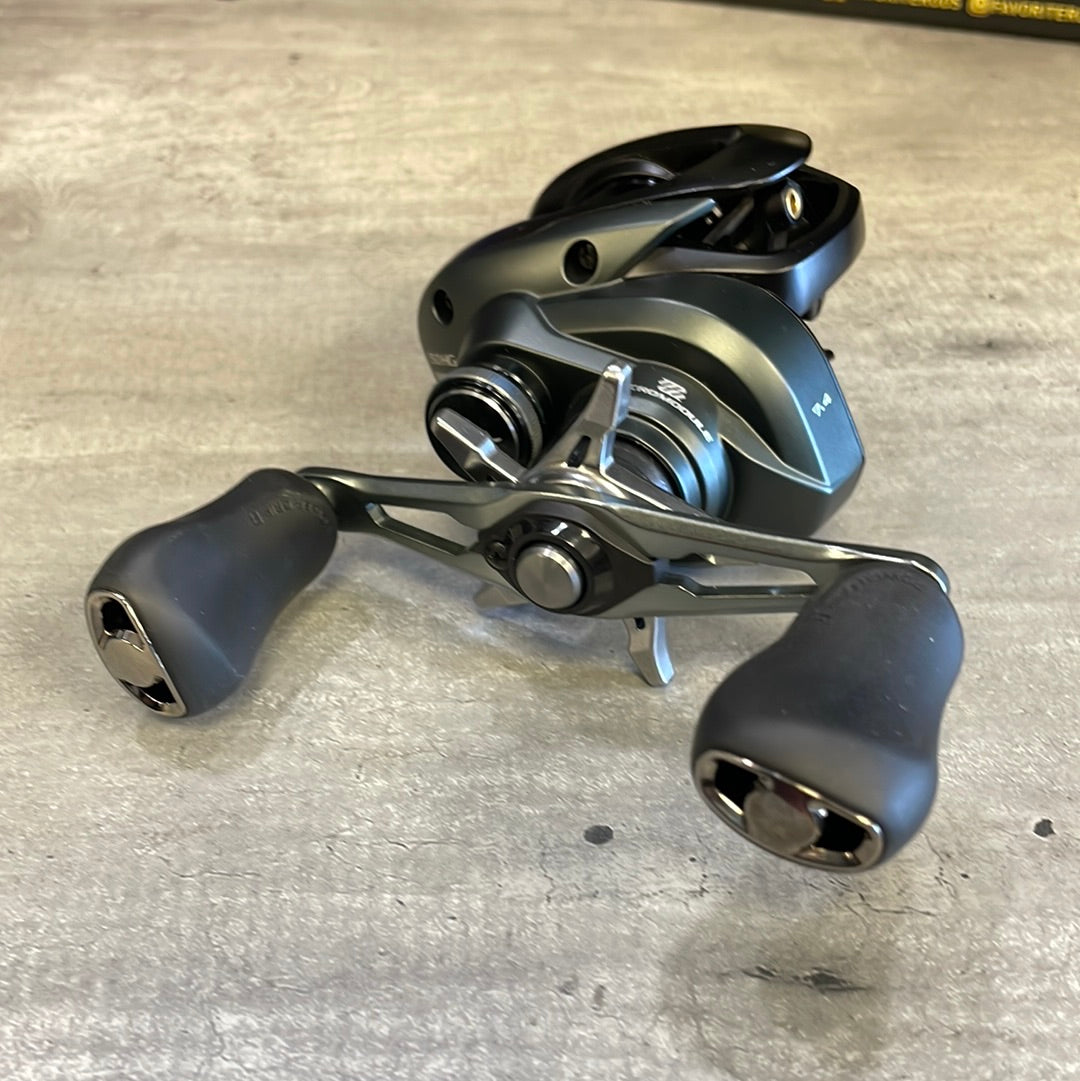 Shimano Curado MGL 150